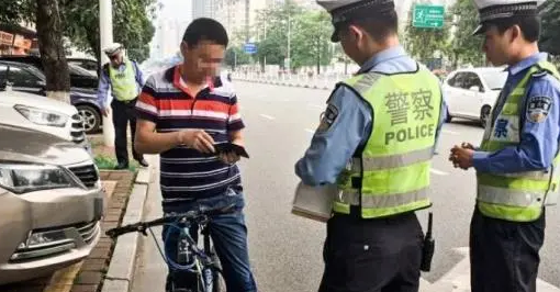 酒后騎自行車也算酒駕？交警：喝酒騎自行車也屬于是酒駕！